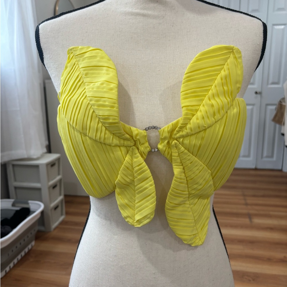 AKIRA Yellow Pleated Crop Top